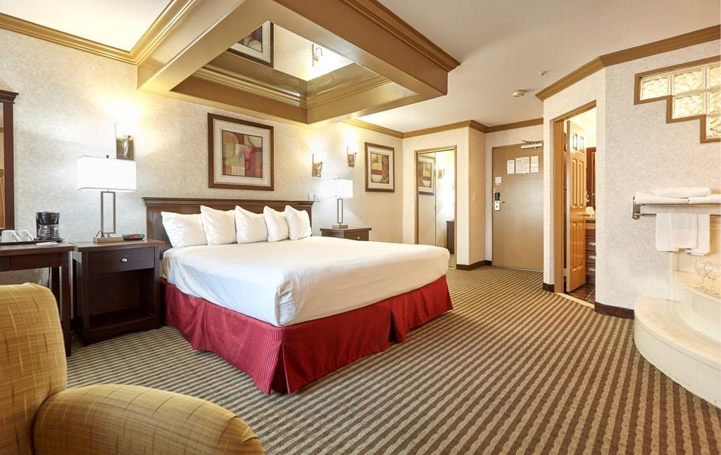 Hotel Ramada By Wyndham Abbotsford Exteriér fotografie